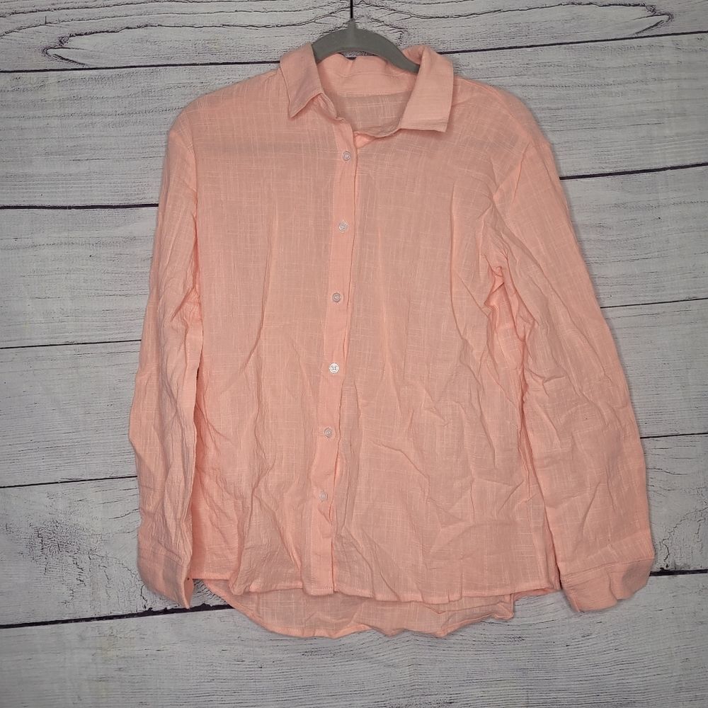 Women's Loose Fit Button Down Shirt‎